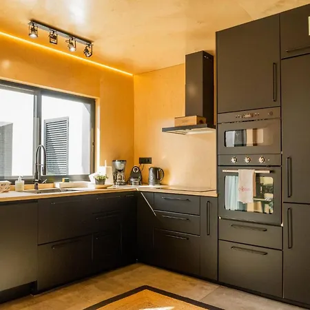 Boutique House Furnas